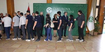 ÇÜ’de geleneksel bayramlaşma töreni düzenlendi