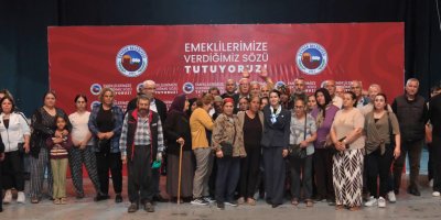 Ceyhan Belediyesi’nden emeklilere bayram desteği