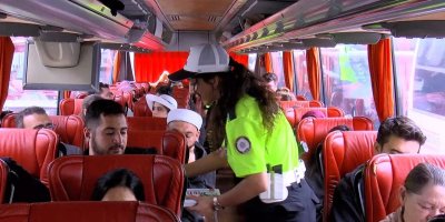 Adana Emniyeti’nden otobüslerde emniyet kemeri denetimi