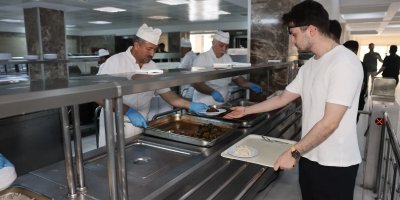 Çukurova Üniversitesi’nde tabldot dönemi sona erdi