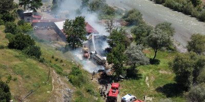 Pozantı’daki hayvan çiftliğinde yangın