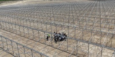 Karataş’taki dev sera projesinde üretim için geri sayım başladı