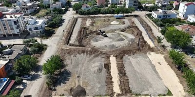 Ceyhan’da yeni Kent Meydanı için çalışmalar sürüyor