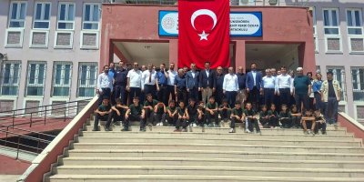 Kozan’da şehit ve gazilerin isimlerini yaşatacak kütüphane açıldı