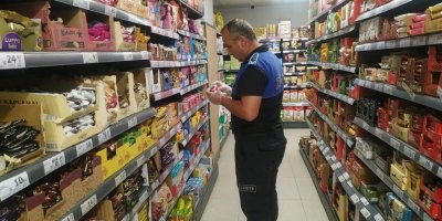 Yumurtalık’ta marketler mercek altında