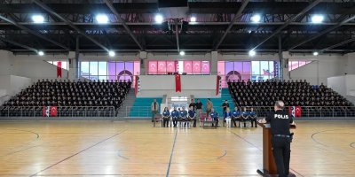 Emniyet Müdürü Arıkan polis adaylarıyla buluştu