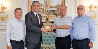 Adana’da arıcılığın geleceği Valilikte ele alındı