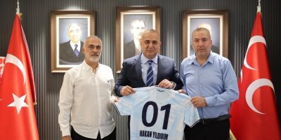 Adana Demirspor yönetiminden MHP Adana İl Başkanı Hakan Yıldırım’a ziyaret