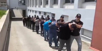 Adana’da uyuşturucu operasyonu: 58 tutuklama