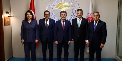 AK Parti Adana milletvekillerinden Bakan Yumaklı’ya ziyaret
