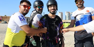 Serebral palsi hastası Cabbar doğum gününde gökyüzüyle buluştu