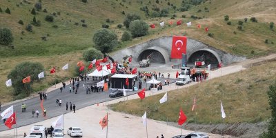 Adana-Karataş ulaşım koridorunu güçlendirecek projede temel atıldı