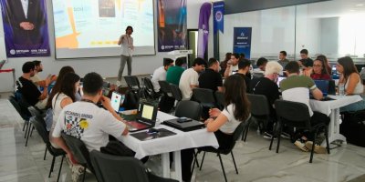 Seyhan Belediyesi gençleri yapay zeka eğitimiyle buluşturdu