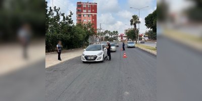 Kozan’da polis denetimlerinde aranan 5 kişi yakalandı