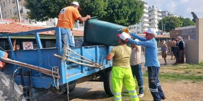 Yumurtalık’ta plaj ve parklarda temizlik çalışması