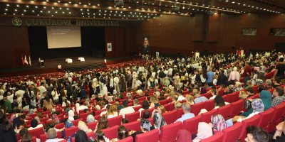 Çukurova Üniversitesi’nde öğretmen adayları mezun oldu
