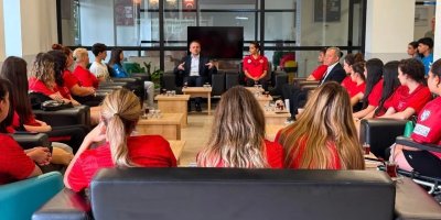 Genç sporculara Bakan Yardımcısı Eminoğlu’ndan ziyaret