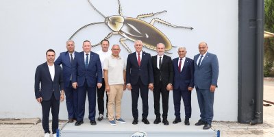 KKTC Ekonomi ve Enerji Bakanı Olgun Amcaoğlu'ndan Expel'e ziyaret