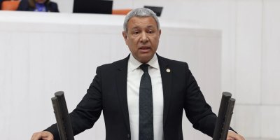 CHP Adana Milletvekili Orhan Sümer’den Ceyhan Stadyumu çıkışı: “Ödenek hazır dendi, çivi çakılmadı!”