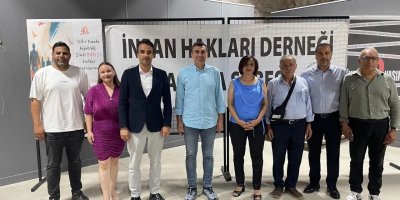 Anıl Tanburoğlu İHD’nin 40. yıl buluşmasına katıldı