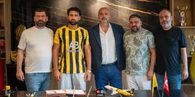 Adana 01 FK savunma hattını Erdem Erdoğan ile güçlendirdi