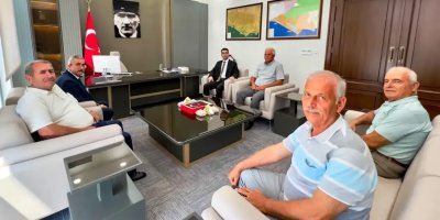 Karataş Belediye Başkanı Karataş’tan Kaymakam Onu’ya ziyaret