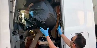 Polisin takibiyle durdurulan tırda 24 kilo uyuşturucu madde ele geçirildi