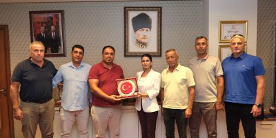 Kırsal mahalle muhtarlarından Başkan Vekili Yıldız'a anlamlı ziyaret