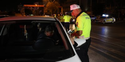 Adana’da trafik denetimi: 42 sürücüye ceza kesildi