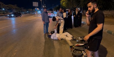 Kozan’da hafif ticari araç ile elektrikli bisiklet çarpıştı