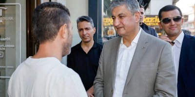 Vali Mustafa Yavuz, Vefa Caddesi esnafını ziyaret etti