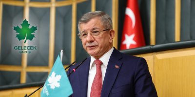 Ahmet Davutoğlu’ndan Gelecek Partisi kararı: “Parti siyasetinden çekiliyoruz”