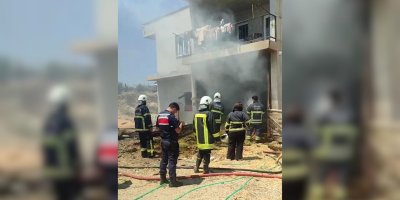 Kozan’da saman balyaları alevlere teslim oldu