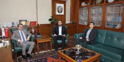 AK Parti Gençlik Kollarından Rektör Beriş’e ziyaret