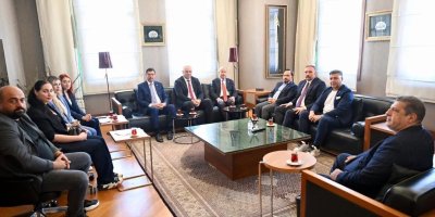 Bilal Uludağ, MHP heyetini Sarıçam Belediyesi’nde ağırladı