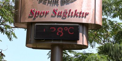 Adana’da sıcak hava etkisini sürdürüyor: Termometreler 38 dereceyi gördü