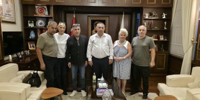Güngör Geçer, hayvan hakları temsilcileriyle bir araya geldi