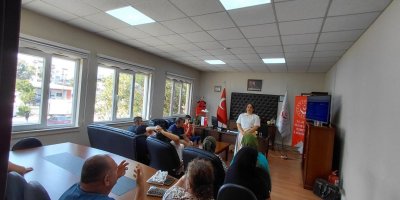 Adana’da evde bakım hizmetinden faydalanan ailelere eğitim