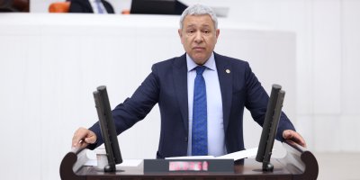 YENİ Parti Adana Milletvekili Orhan Sümer: “Vatandaş hem zamlı bilet alıyor hem garanti bedeli ödüyor”