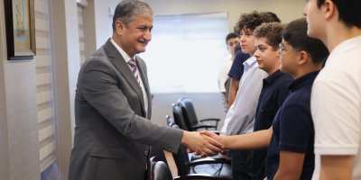 LGS’de tam puan alan öğrenciler Vali Yavuz’un konuğu oldu