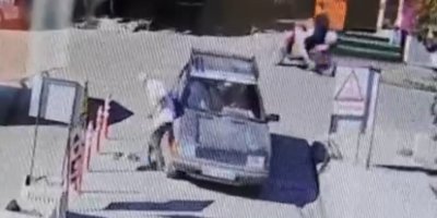 Kozan’da otomobilin çarptığı 83 yaşındaki adamın ayağı kırıldı: Sürücü durmadan yoluna devam etti