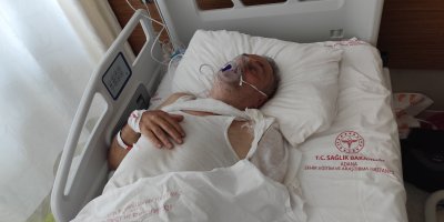 Adana’da motosiklet bisikletliye çarpıp kaçtı: Yaralı adamın oğlundan tepki