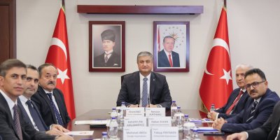Vali Mustafa Yavuz kaymakamlarla buluştu: İlçelerin öncelikleri değerlendirildi