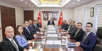 Vali Mustafa Yavuz kaymakamlarla ilçelerin gündemini değerlendirdi