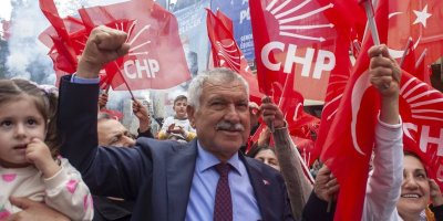 CHP’li Cemal Canpolat: “Zeydan Karalar gibi onurlu duruşu olan belediye başkanlarımıza sahip çıkacağız”