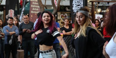 Adana’da kahve tutkunları Atatürk Parkı’nda buluşacak: Coffee Express Fest 22-25 Ekim’de