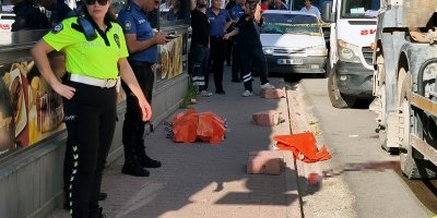 Seyhan’da beton mikserinin çarptığı yaya hayatını kaybetti