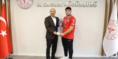 Avrupa Şampiyonu Egemen Ağca’dan Halil Nacar’a ziyaret