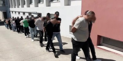 Adana’da uyuşturucu operasyonu: 14 şüpheliden 9’u tutuklandı