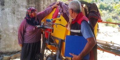 Kozan’da çiftçilere verilen tarım makineleri sahada denetleniyor